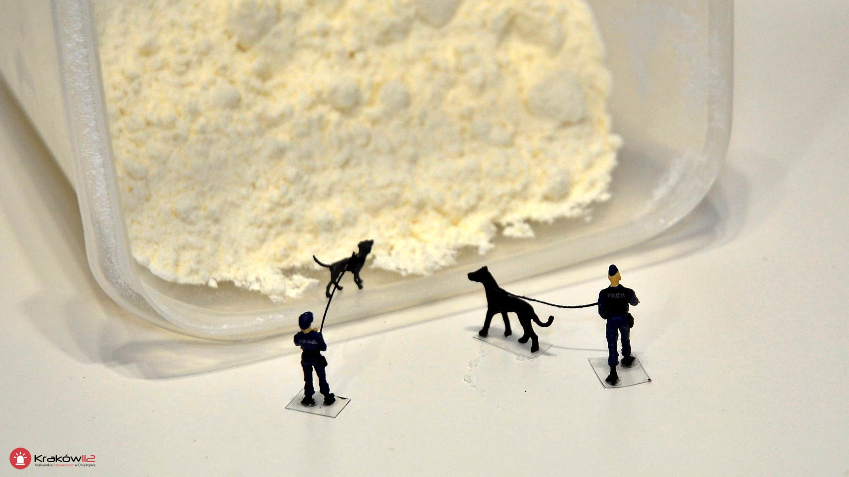 SCENKI FIGURKI 1 straz obraczka